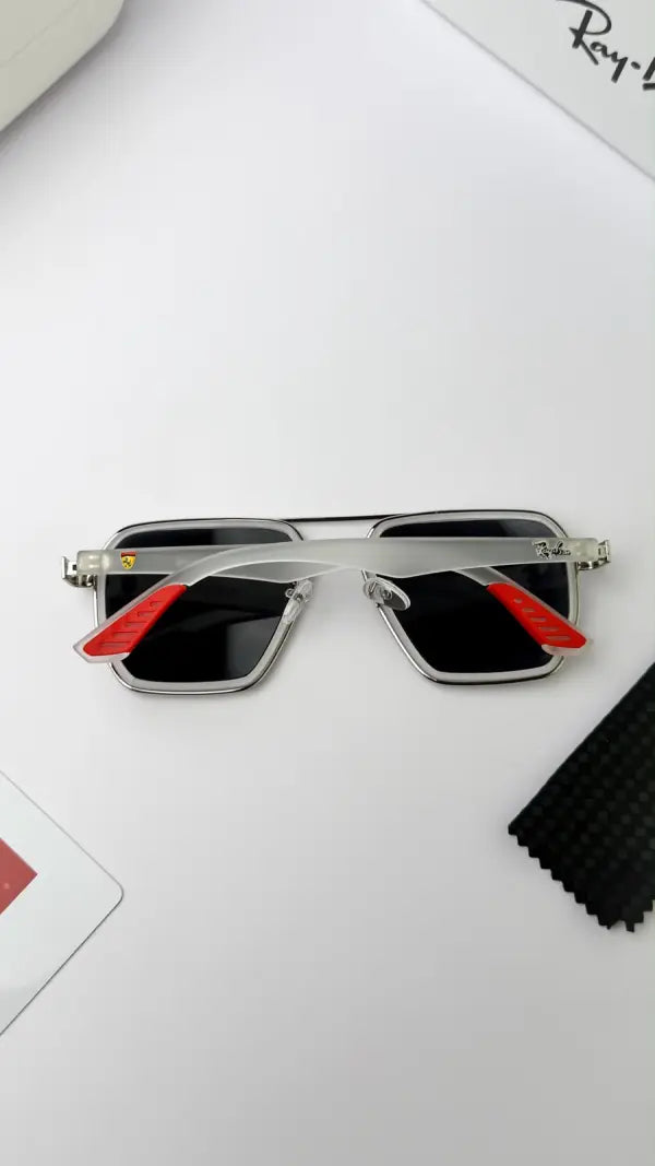 REY BAN ICE BLACK RED 10