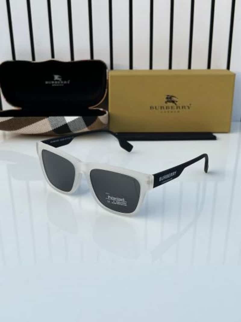 burberry_4293 white black
