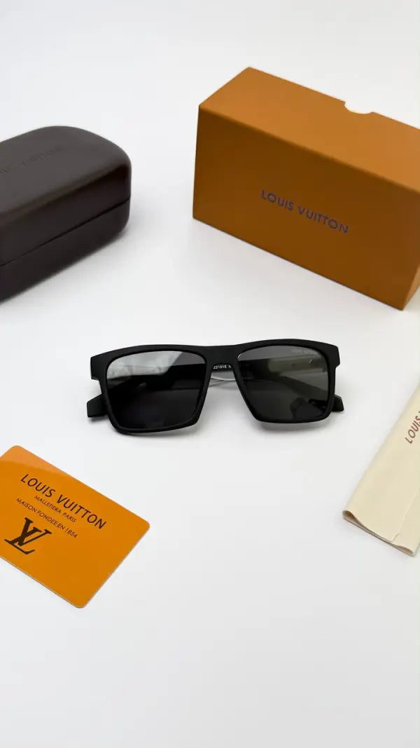 Loui_vuitton-black_2191
