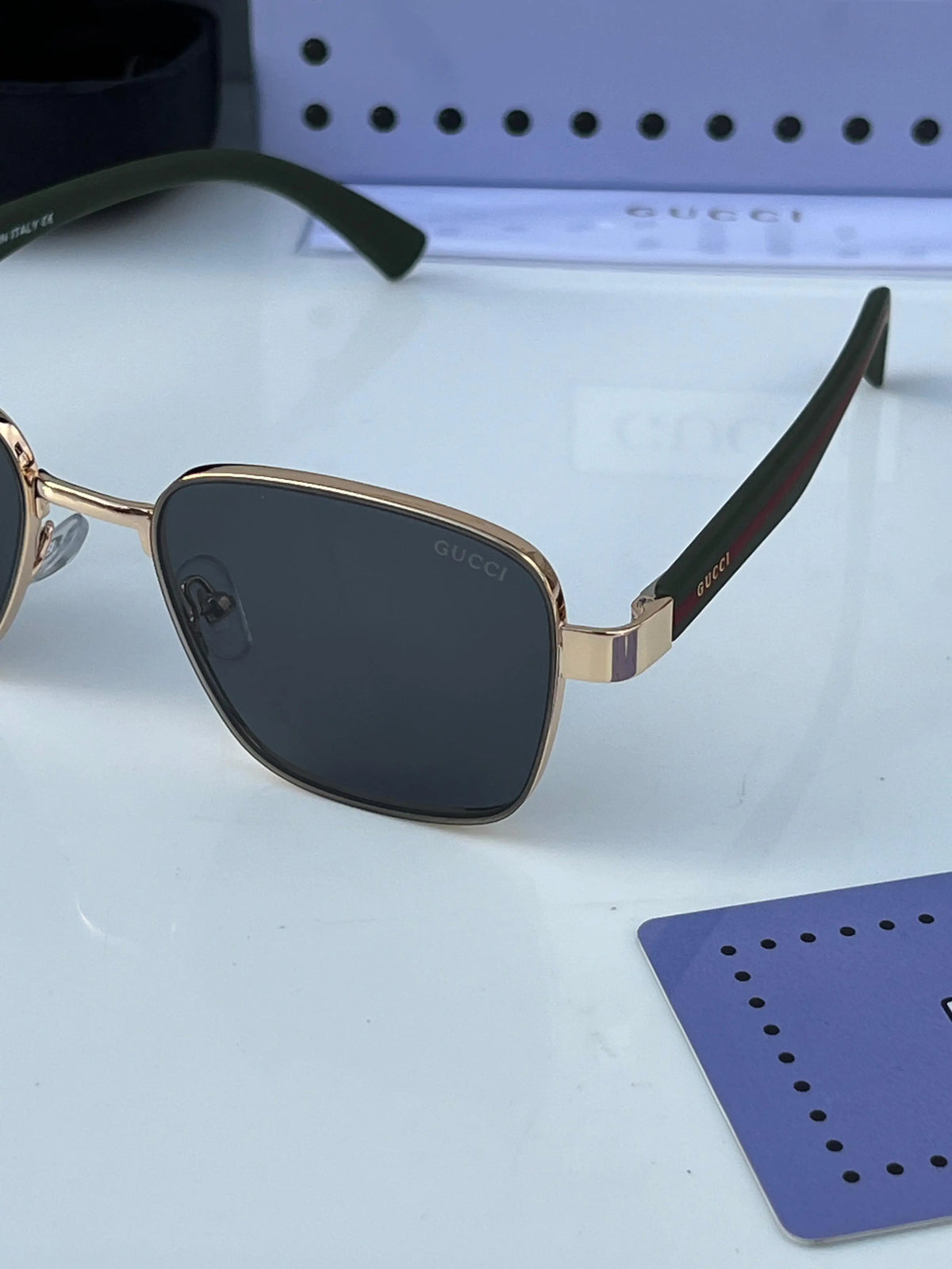 Gucci_983_gold_black