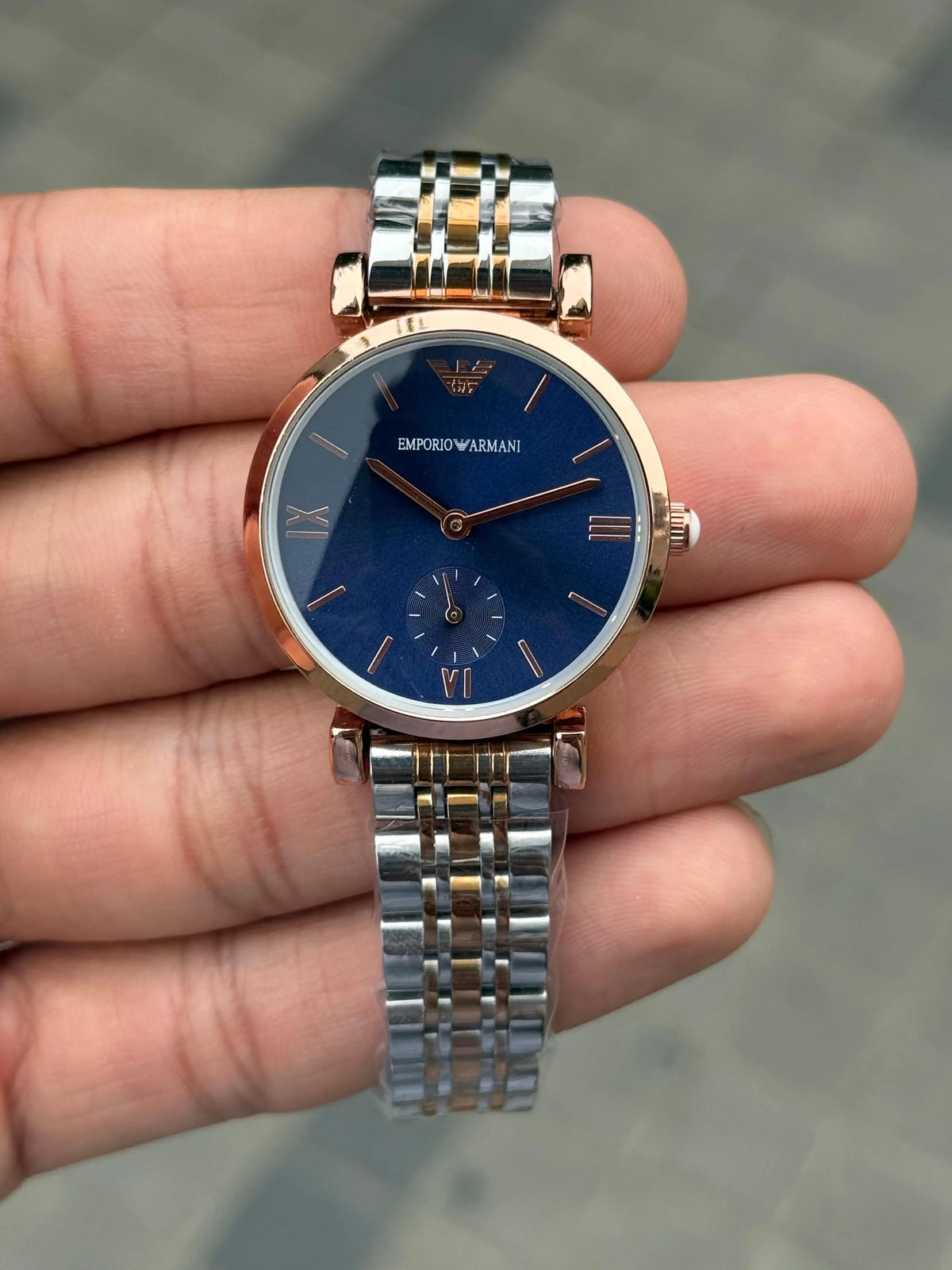 Emporio Arman i Women Two Tone Blue Dial Roman