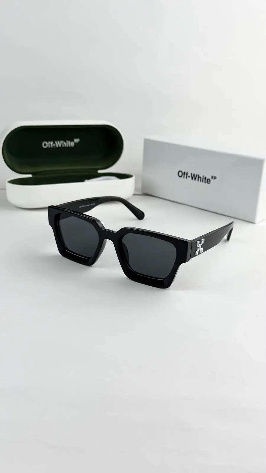 Off_white_full_black