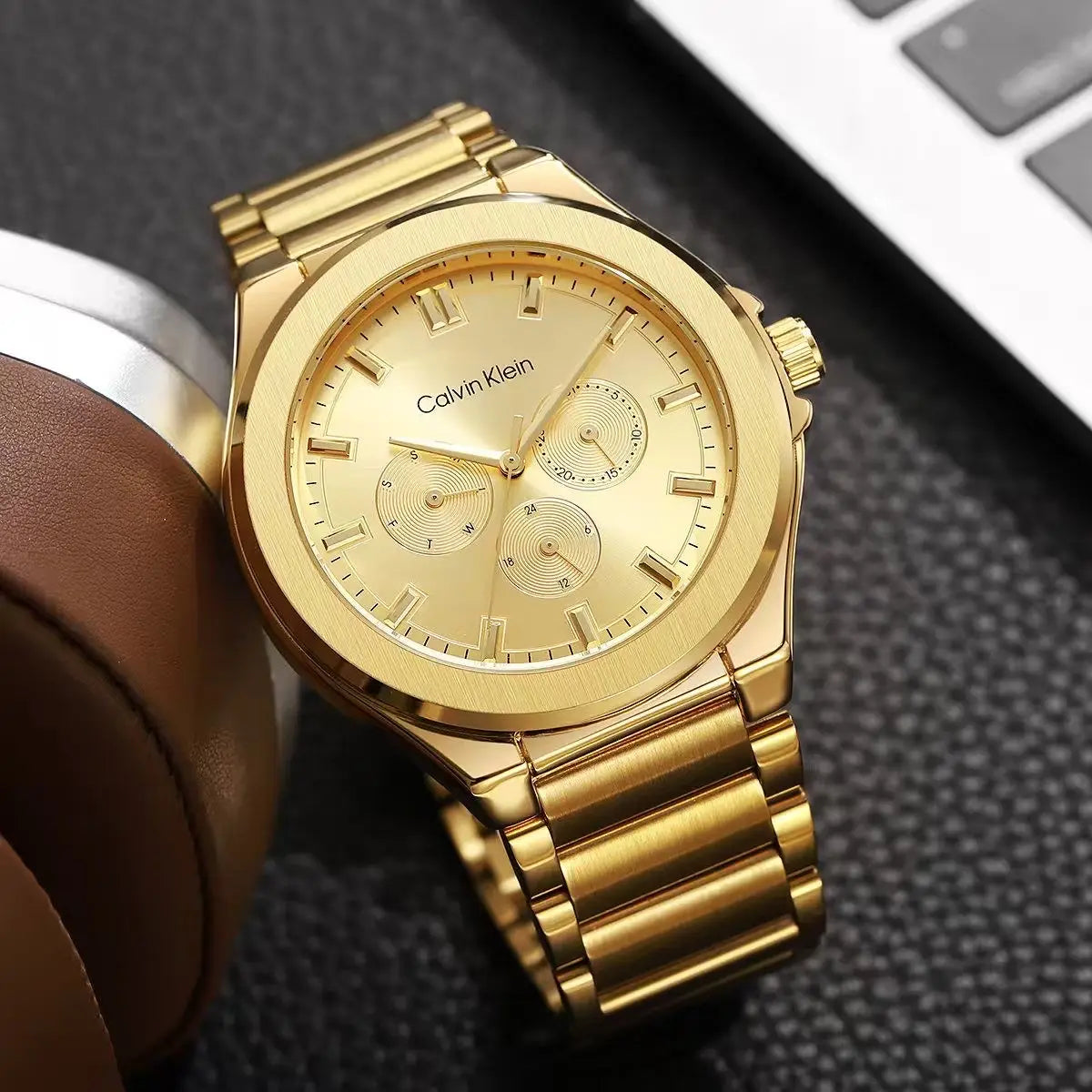 Calvi_n Klei_n Chronograph 209