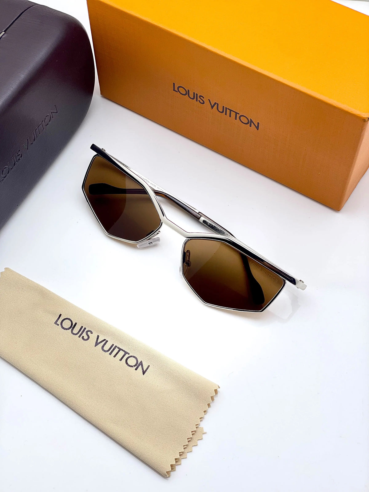 Louis Vuitton 3224 silver brown 