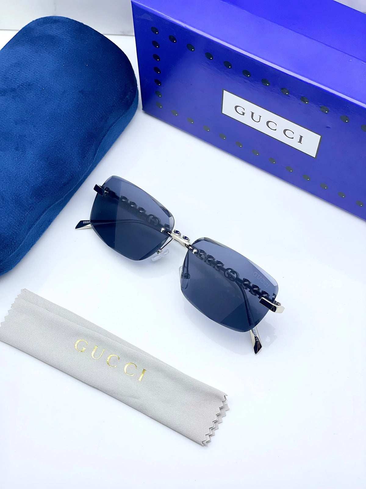 Gucci 2312 Silver Black 