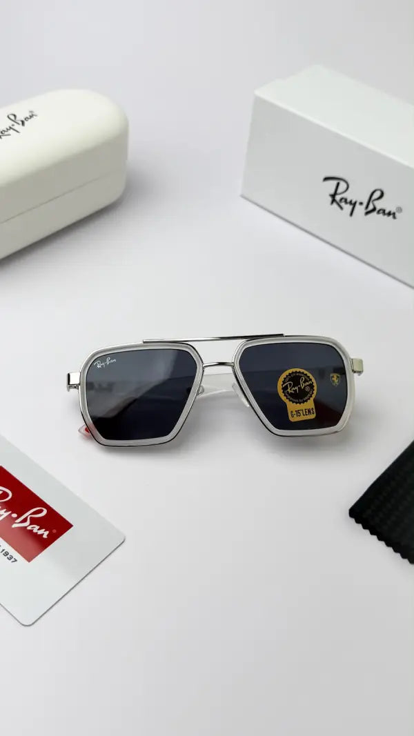 REY BAN ICE BLACK RED 10