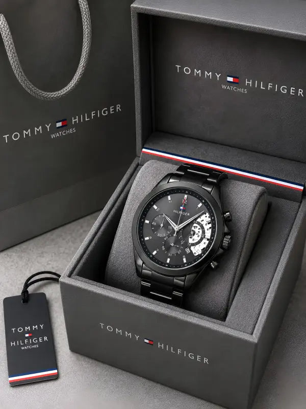 Tommy Hilfigar Official Article
