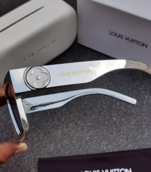 LOUIS VUITTON SUNGLAS