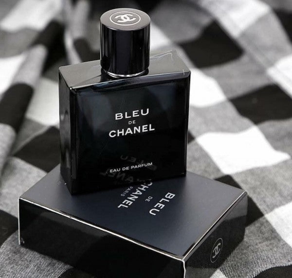 BLEU DE CHANNEL