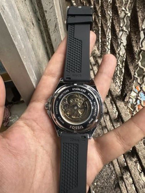 Fossil Auto