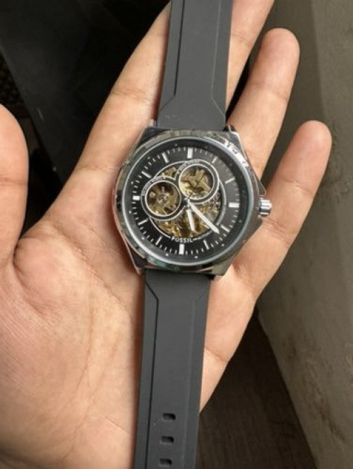 Fossil Auto