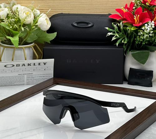 Oakl_ly sunglas D-494