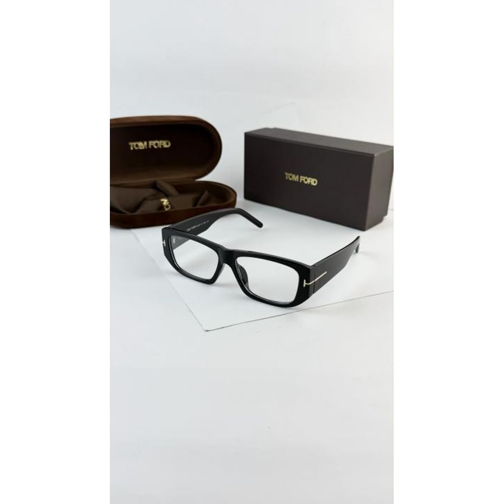 Tomfoord_black_plano_0283-82