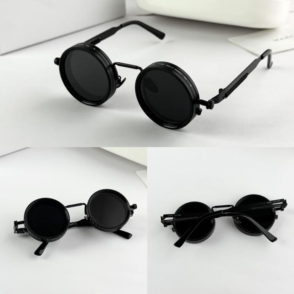 MARC JACOBS 777 BLACK97