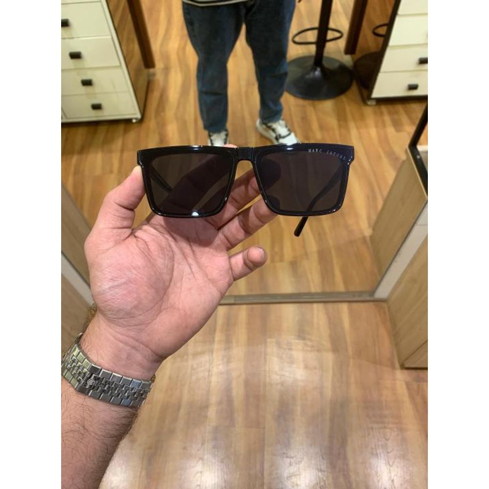 marc jacobs squre full black