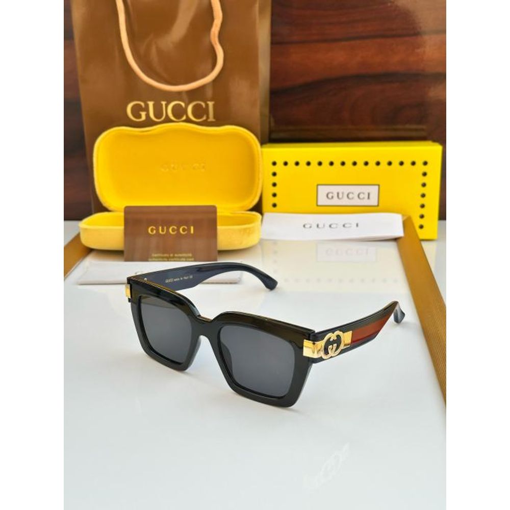Guchi_black_red_side
