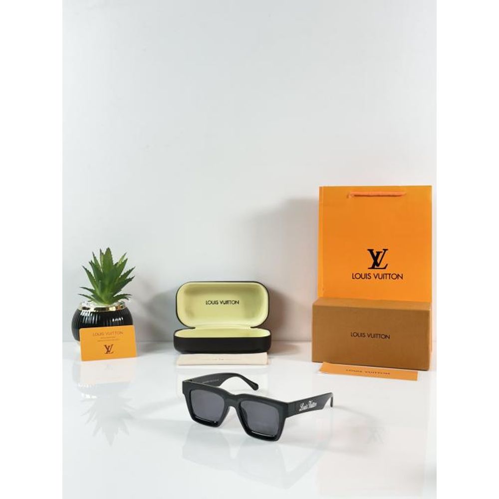 Loui Vuitton 6093 Black