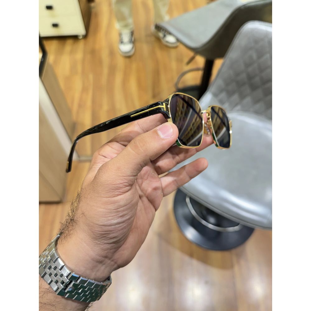 Tomford_9813_gold_black