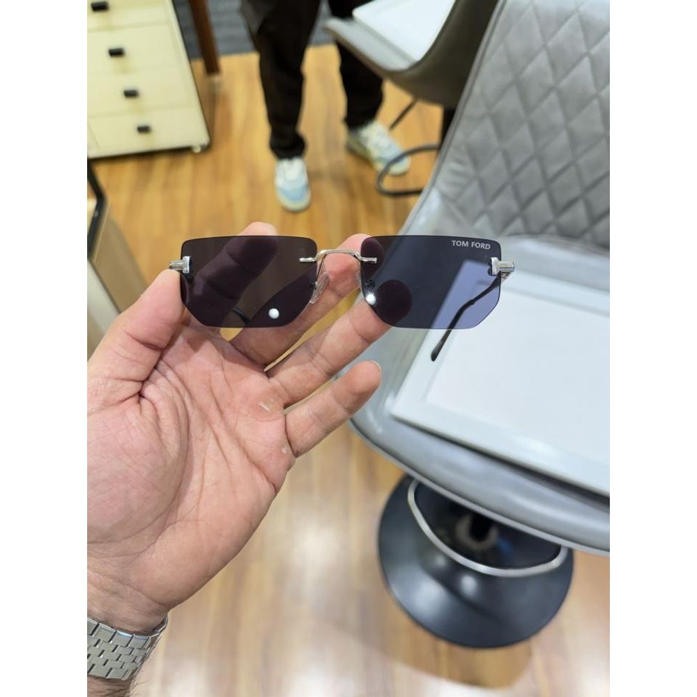 Tomfor 448 silver black