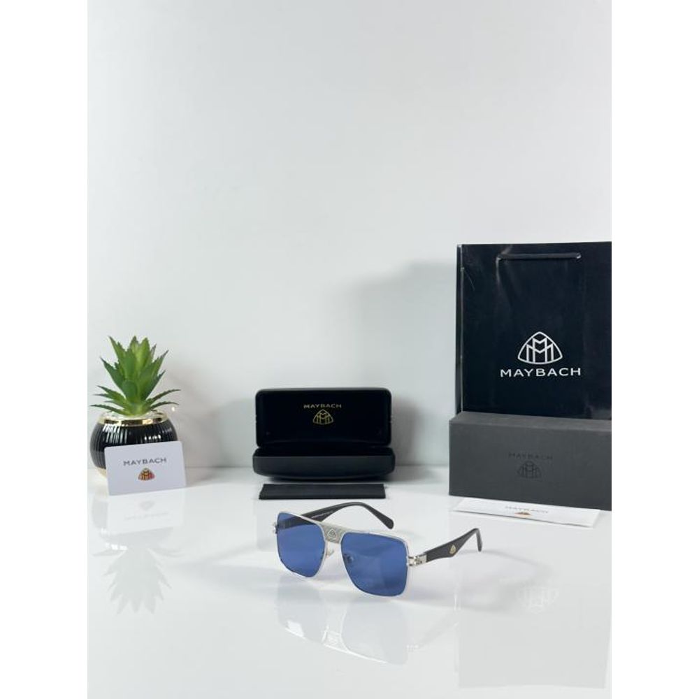 Maybach 2220 Silver Blue