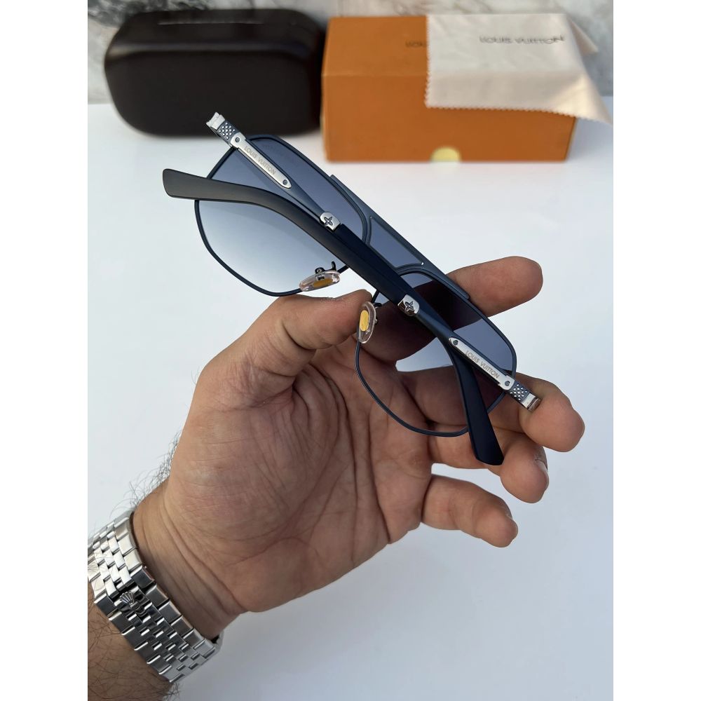 Louis_vuitton_2593_blue