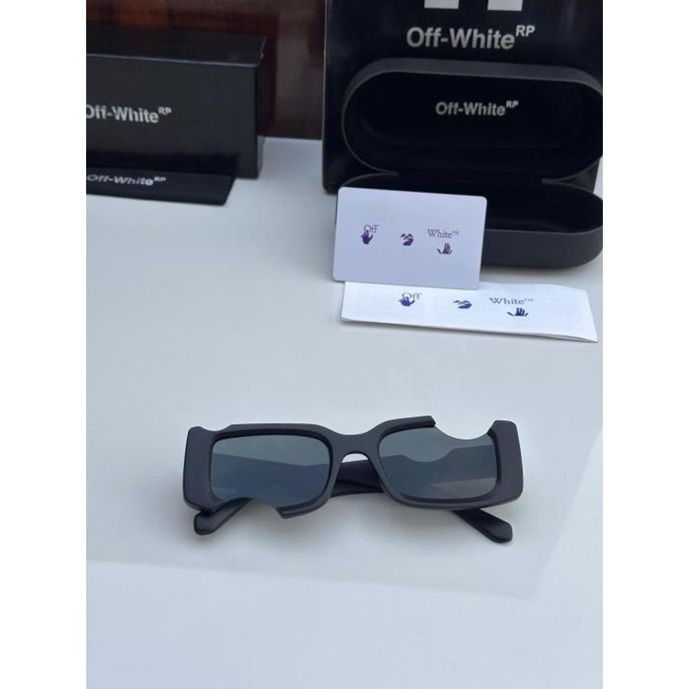 OF WHITE SUNGLASS D-158