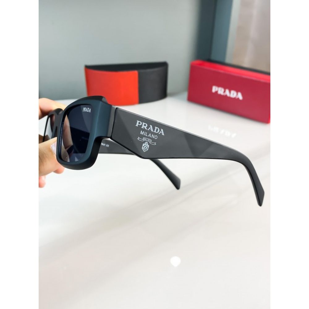 Prad_black_09x-85