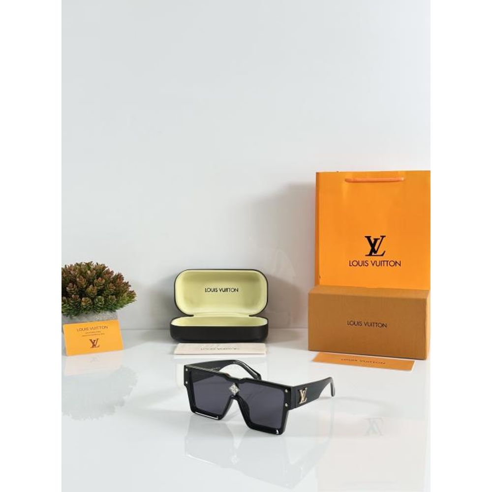 LV 6007 Black