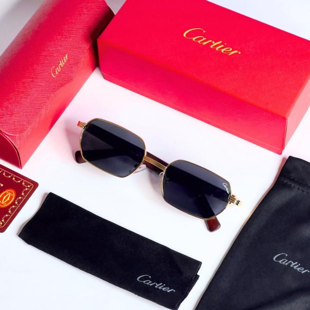 Cartie 704 gold black