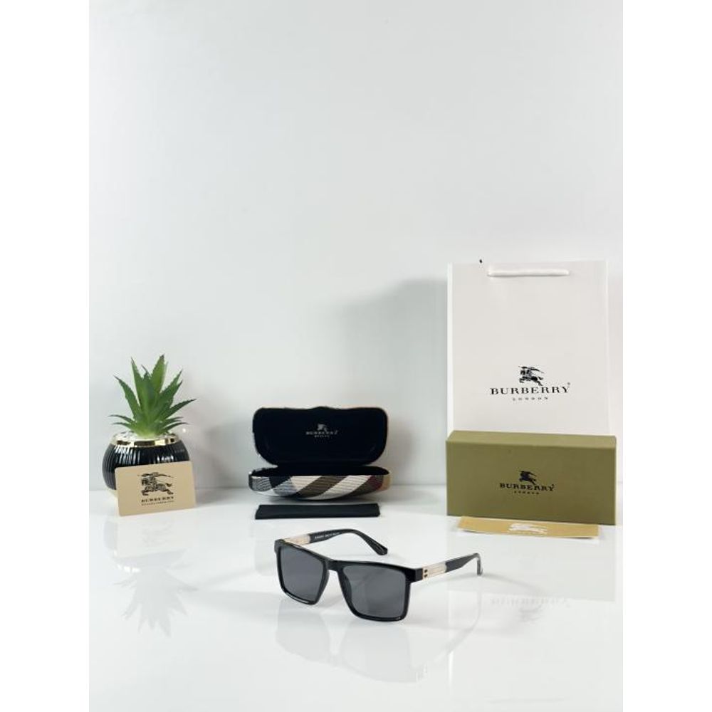 Burbery_8233_Shine_Black
