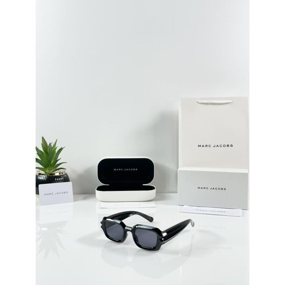 Marc Jacobs 3684 Black
