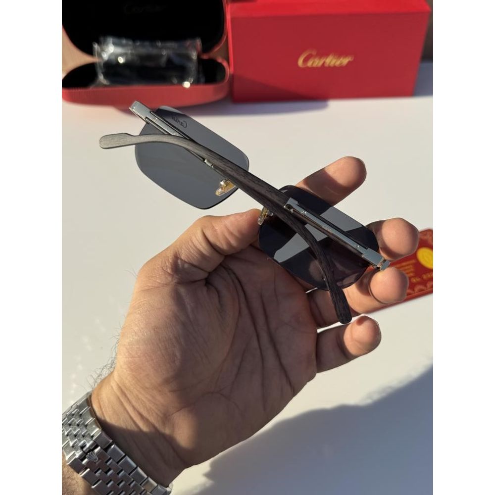 Cartiar_512_gold_black