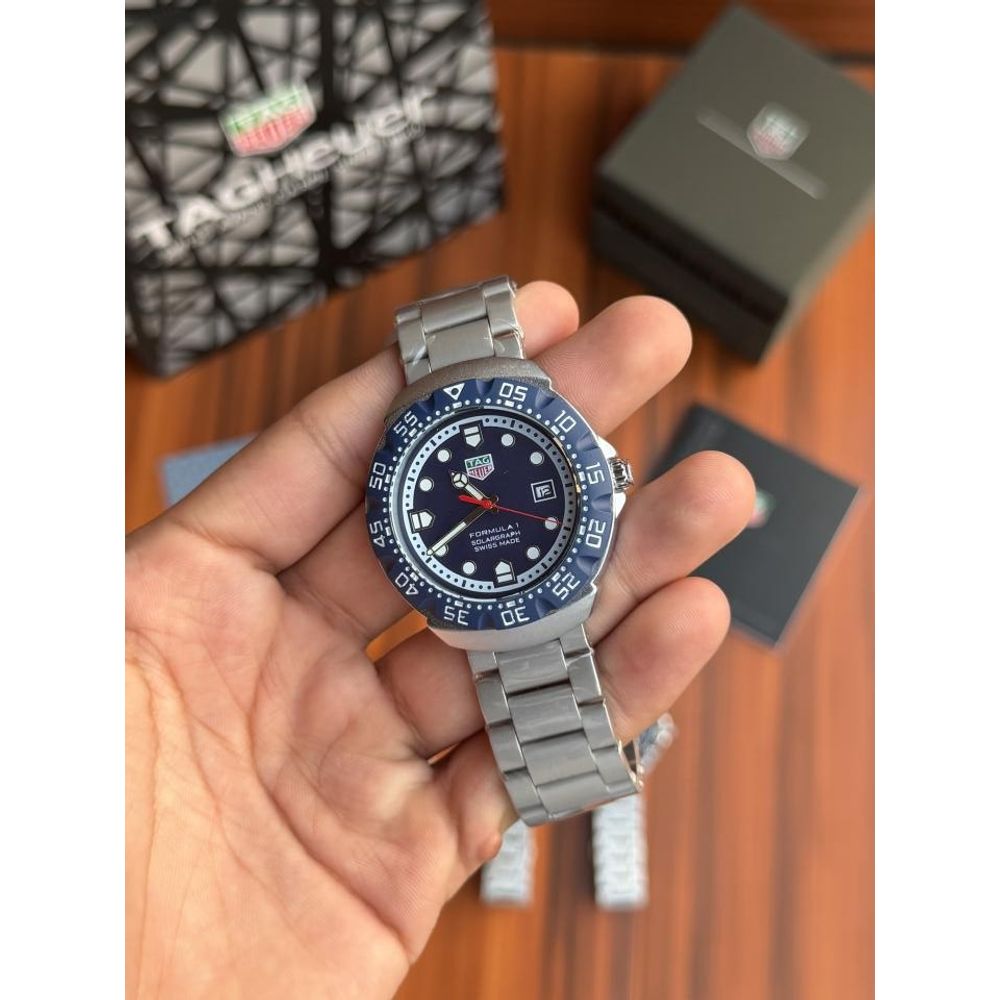TAG HUER FORMULA 1 SWIFT MOUMENT
