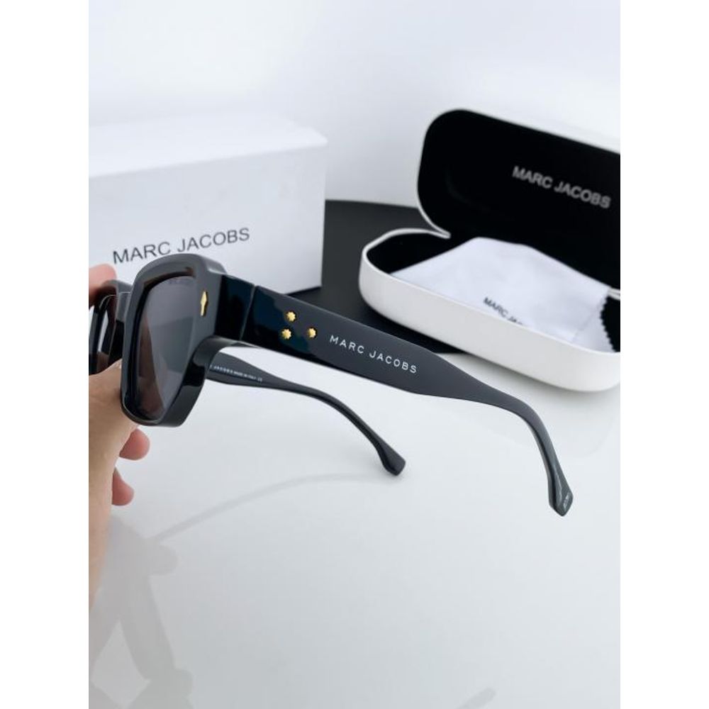 Marc Jacobs Black 11-10-99