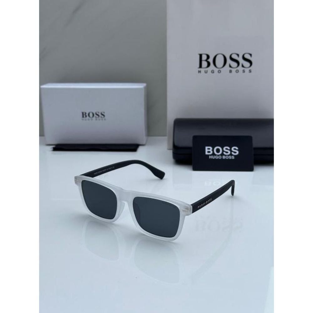 Boss white Black 1322