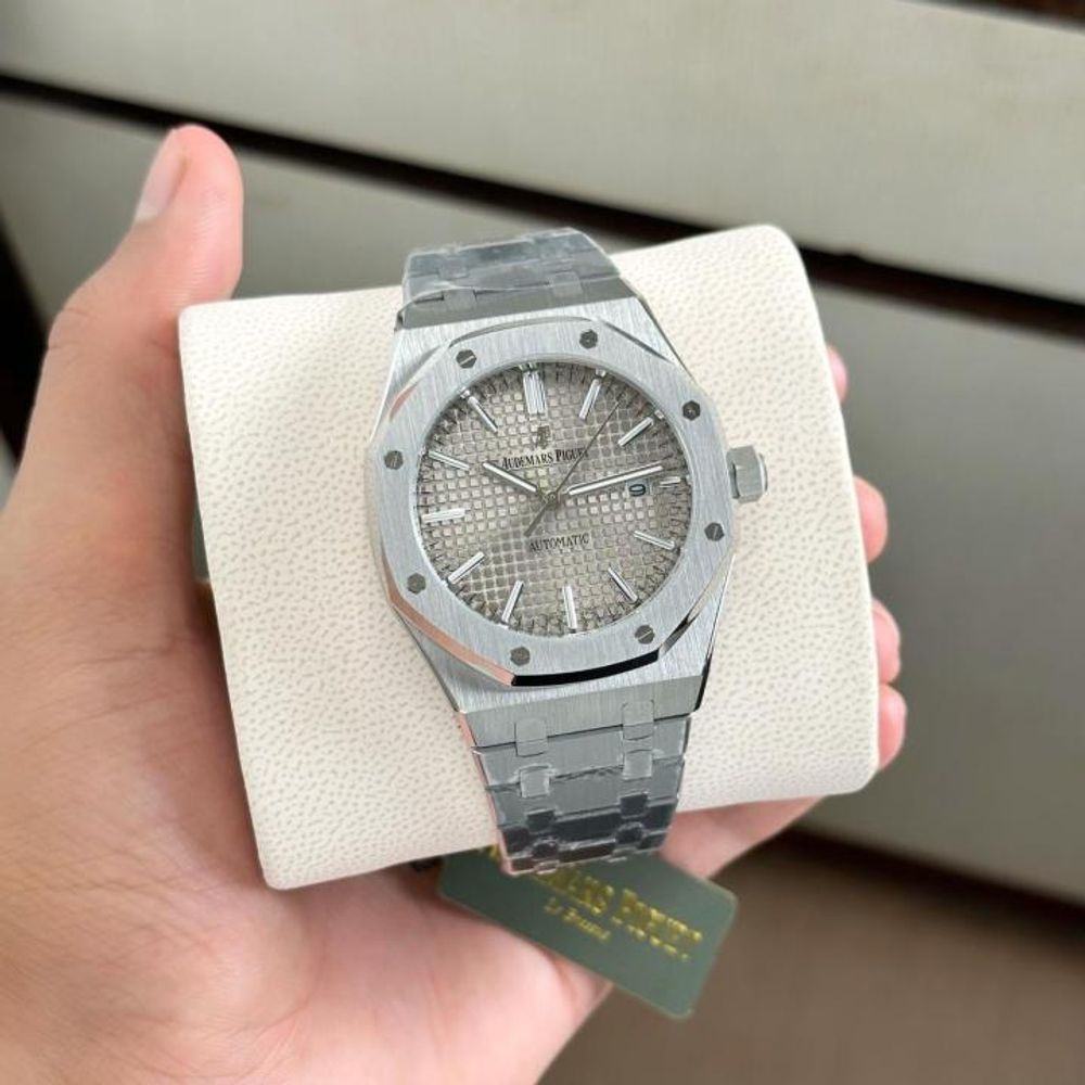 Audemar Piguet Royal Oak Quartz Silver Grey Dial