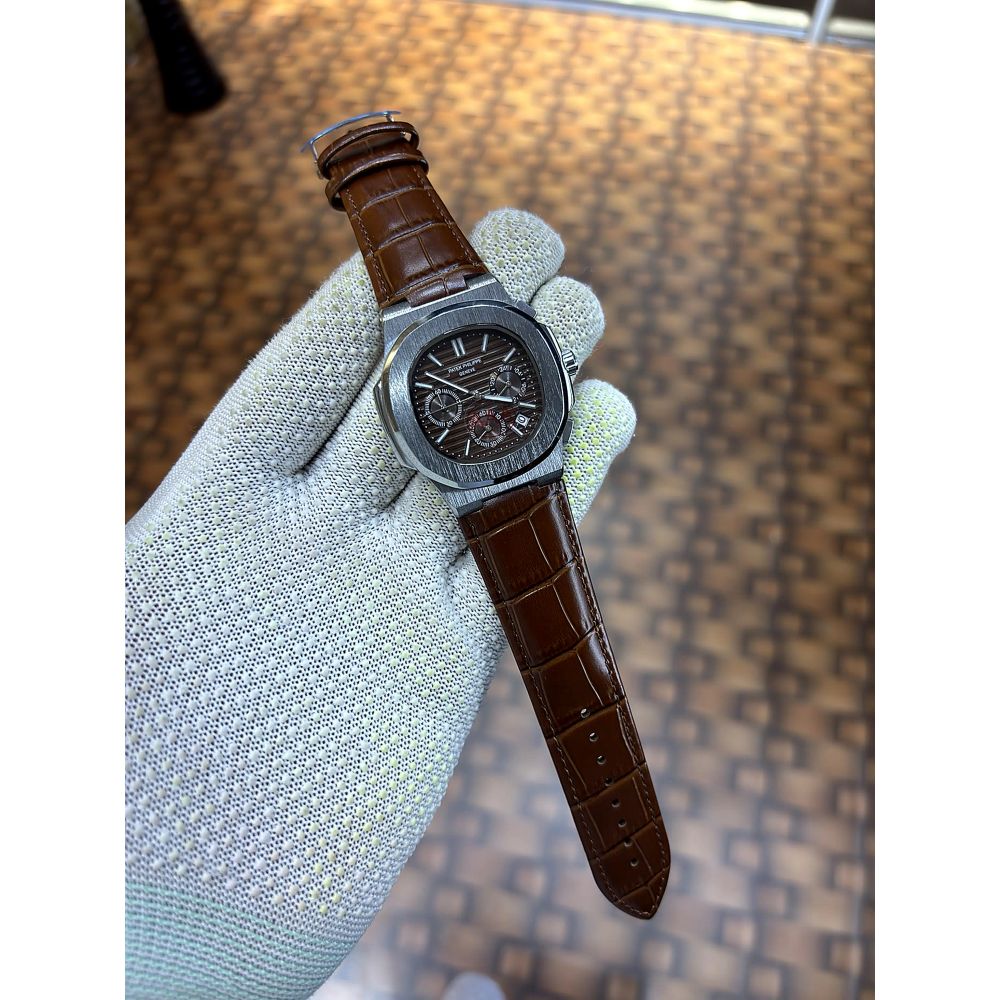 Patek phillpe Nautilus 5712R 001