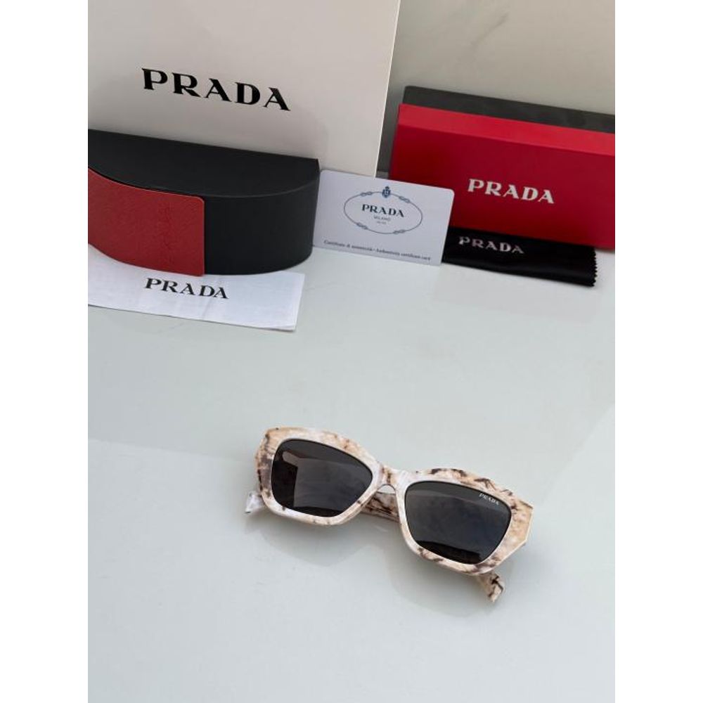 PRADDA SUNGLASS D-240