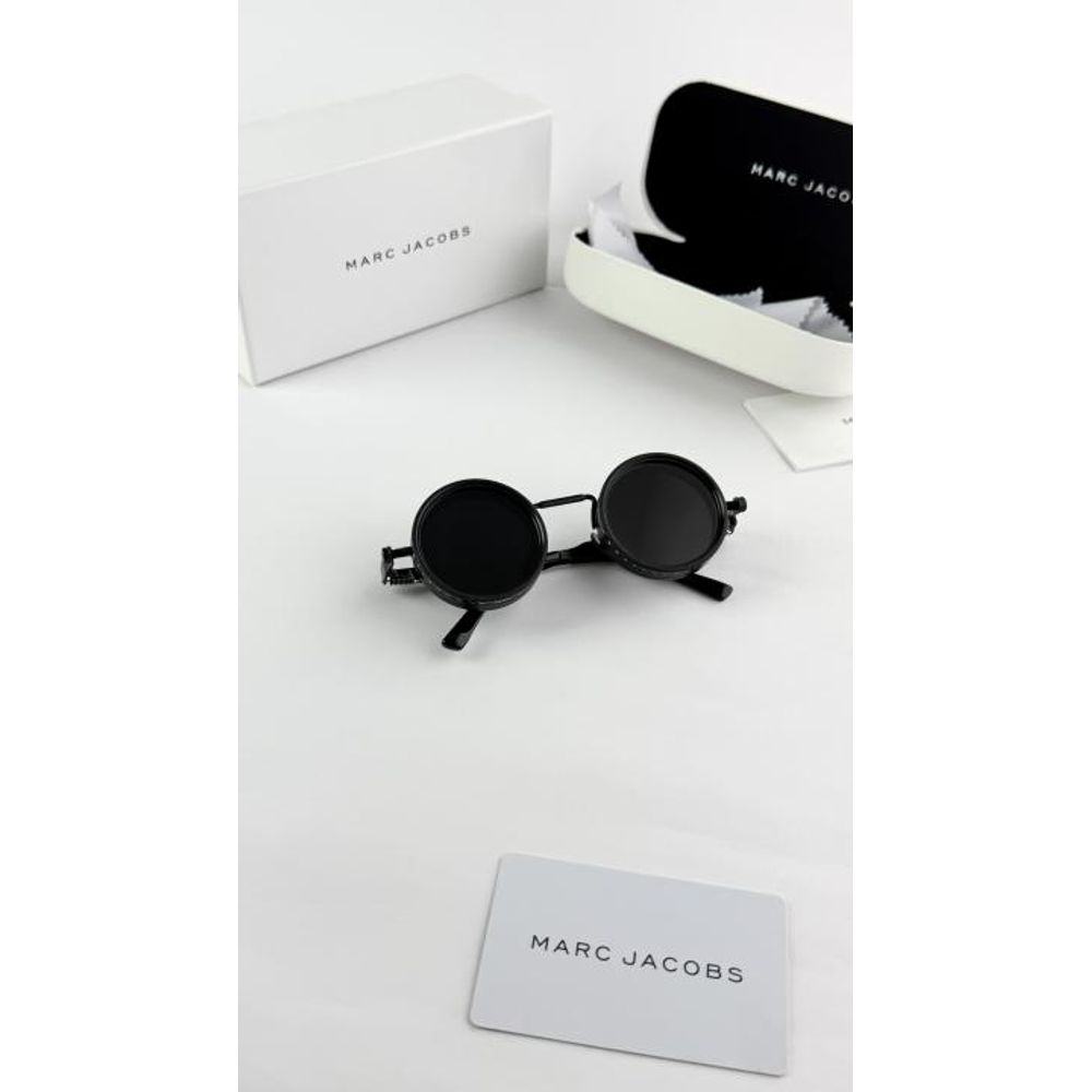 MARC JACOBS 777 BLACK97