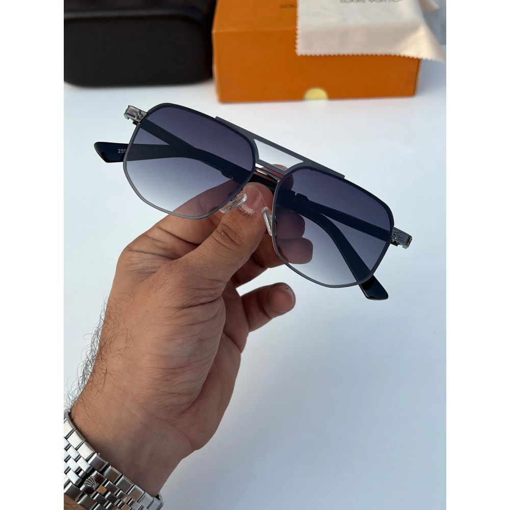 Louis_vuitton_2593_green_shaded