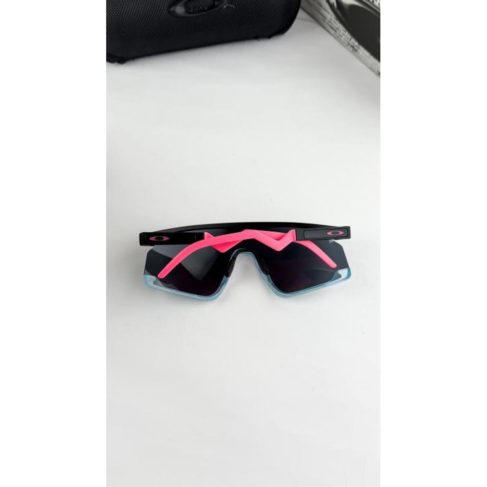 Oakly_pink_blue_9280
