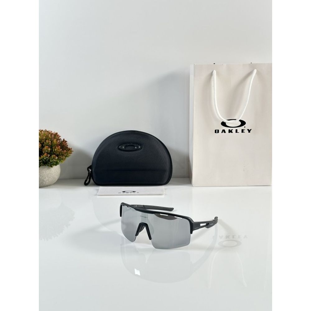 Oak 8836 Black Silver Mercury