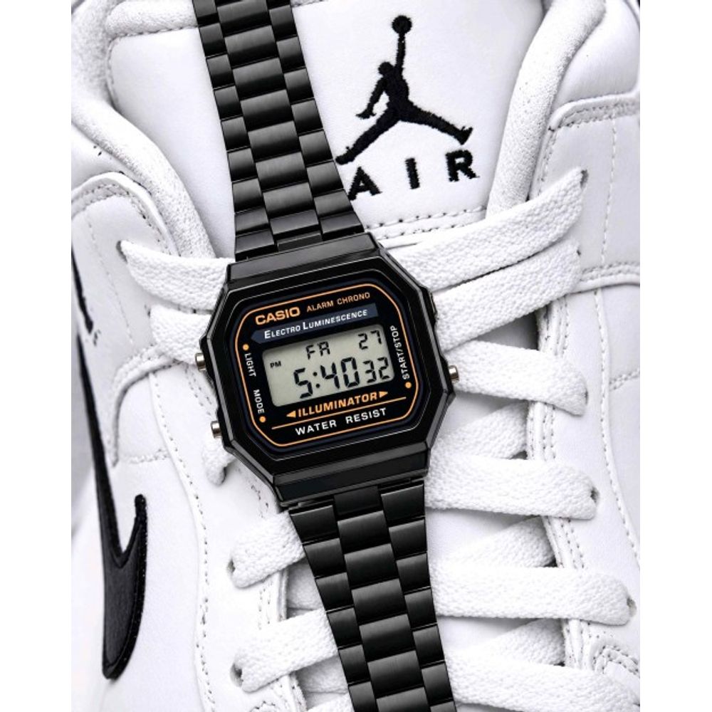 Casio vintage Black F265