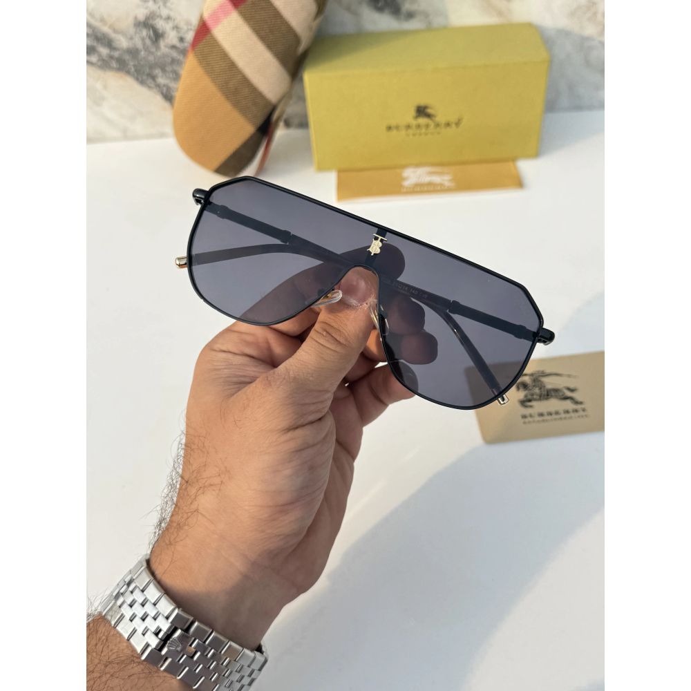 Burberry_23068_black
