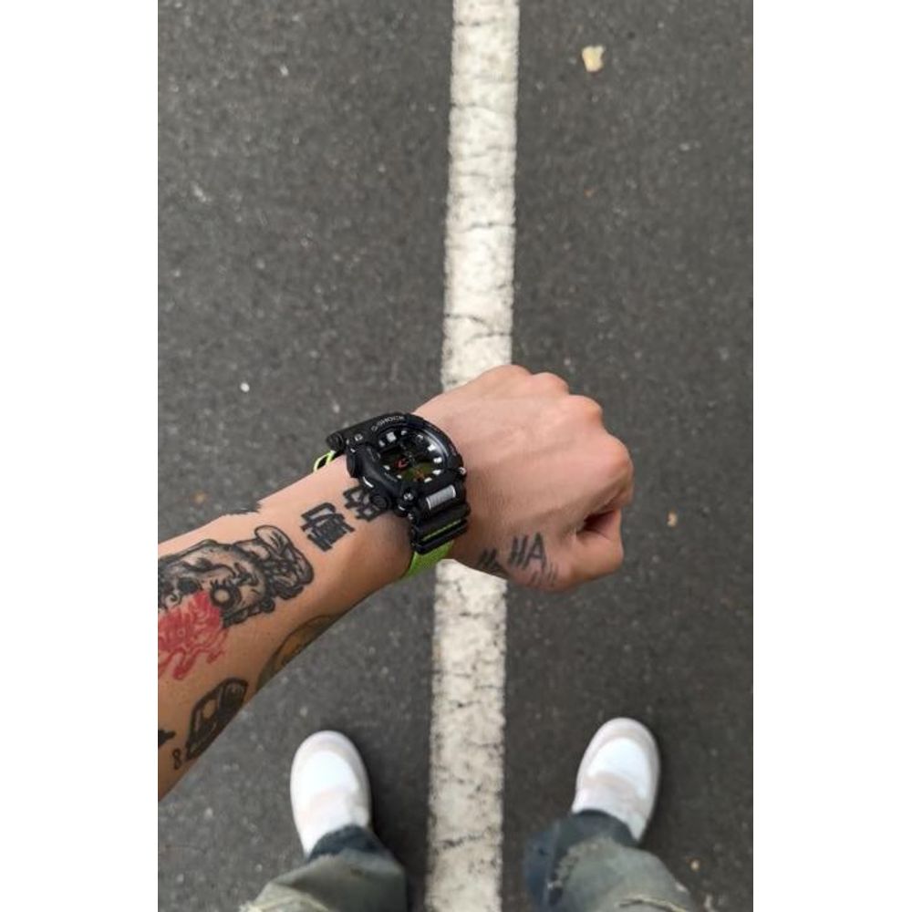 G SHOCK NEON COLOUR
