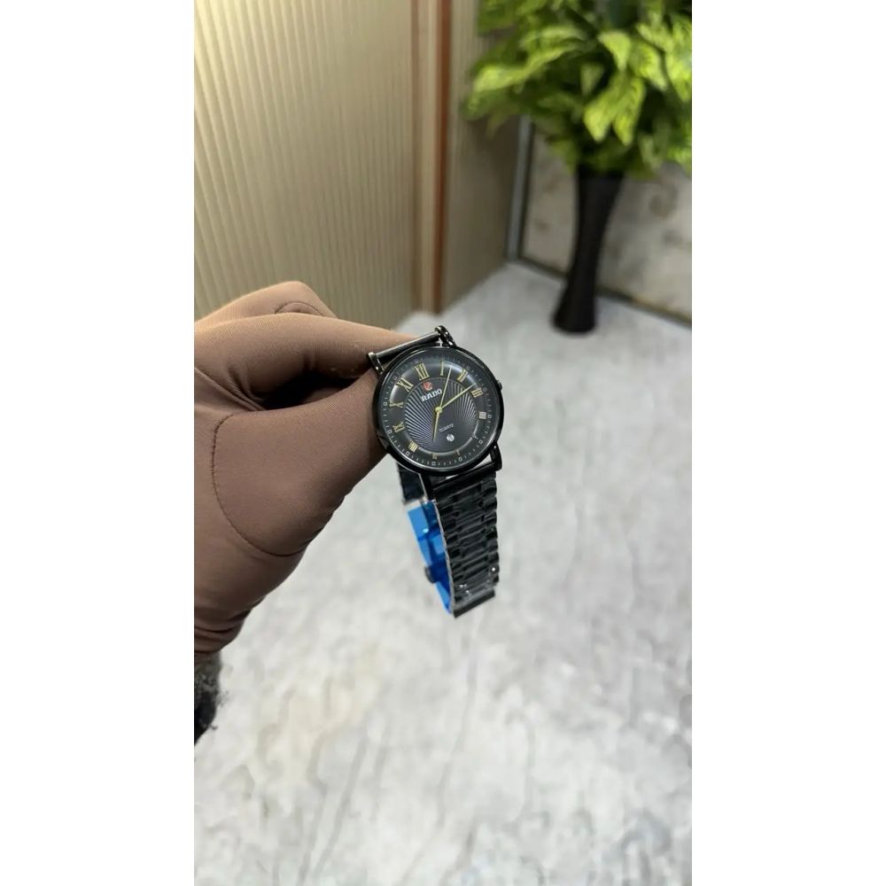 Rado,centrix style black dial roman index quartz watch
