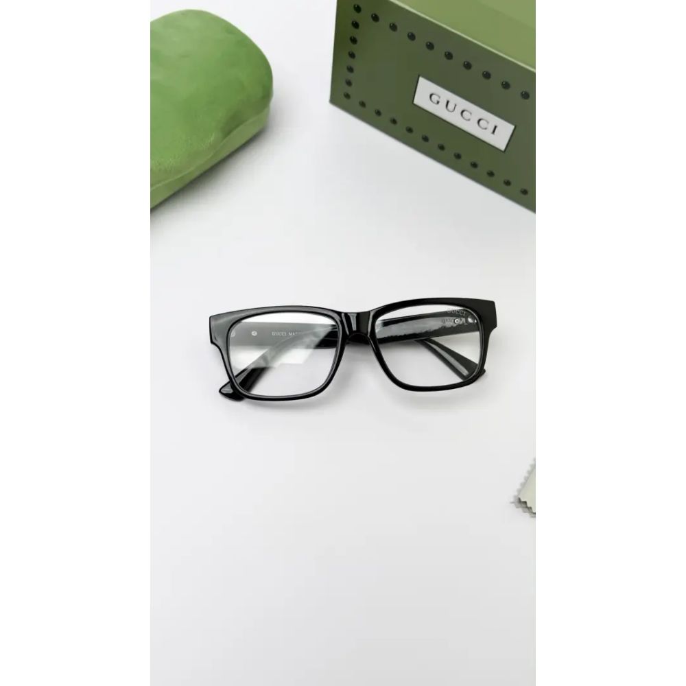 Guchi_black_plano 10