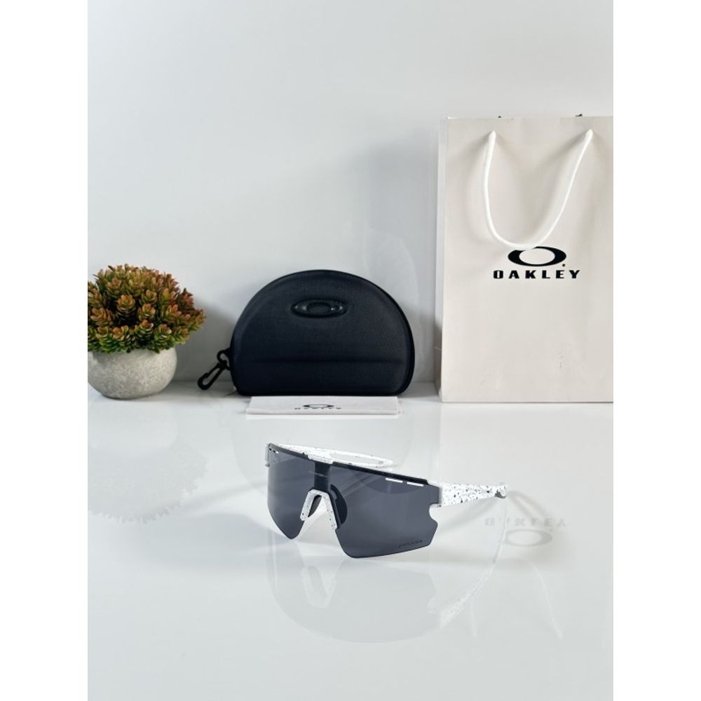Oak 2305 Black White