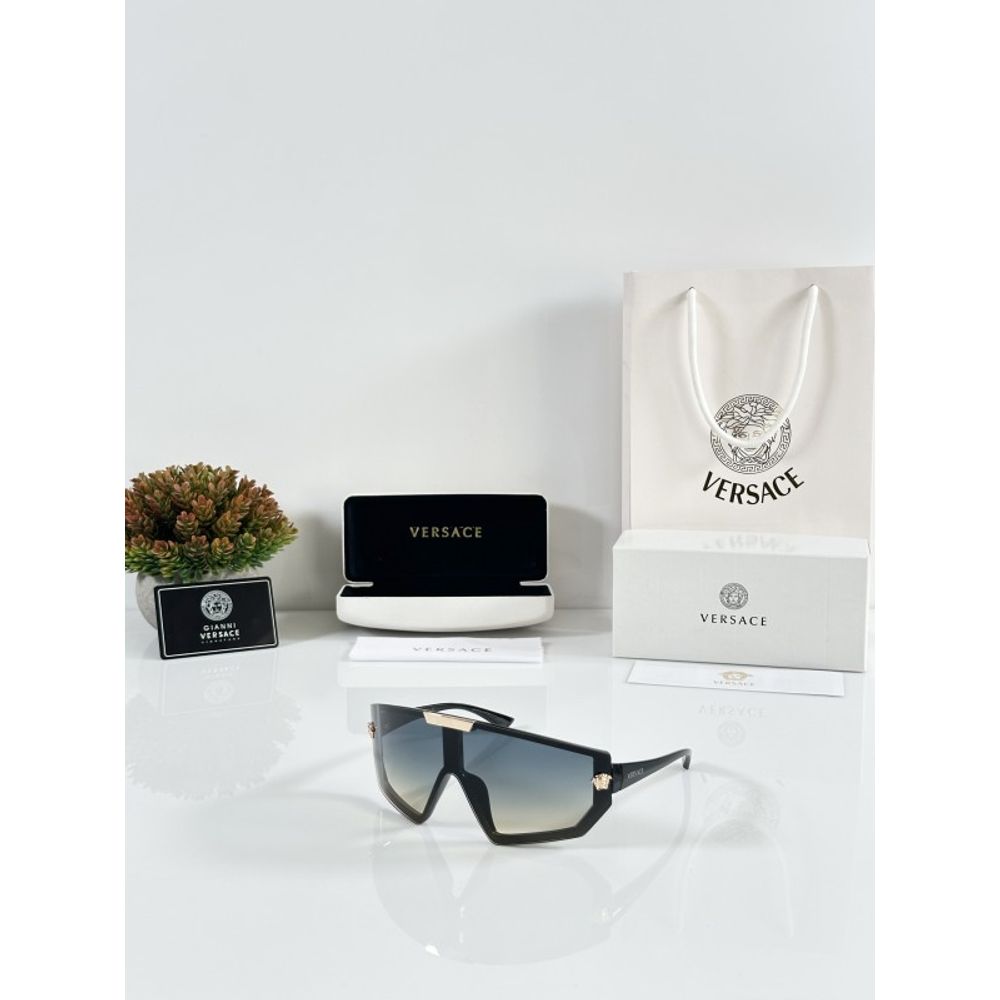 Versace 134 Black Green DC