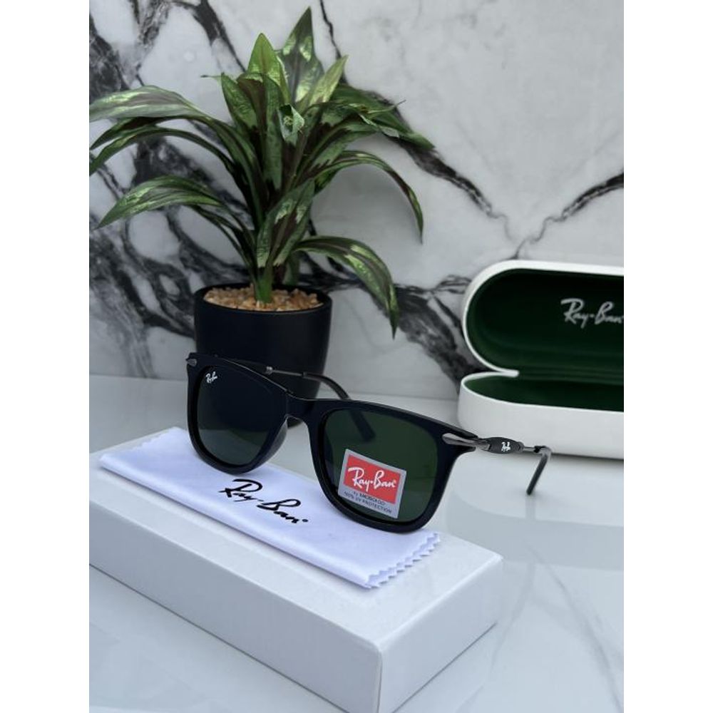 Rey ban Sunglas D-222